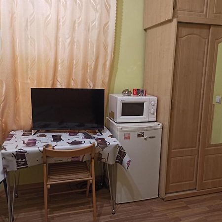 Ferienwohnung Смарт-Економ,10 Хв До Ж/Д Вокзалу Lemberg Exterior foto