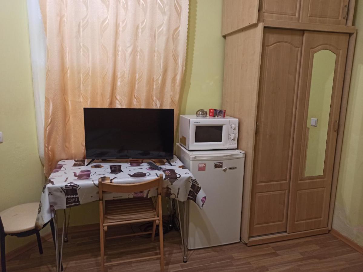 Ferienwohnung Смарт-Економ,10 Хв До Ж/Д Вокзалу Lemberg Exterior foto